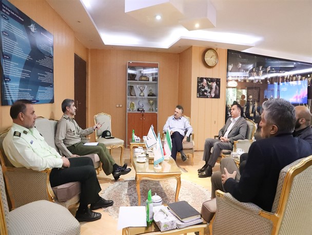 نشست داورزنی و امیر فولادی با محوریت «سرباز قهرمان»/ تکلیف سربازهای والیبال روشن می‌شود؟