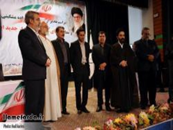 از "چاه خالو علی" بودن پتروشیمی ایلام تا تهدید به شکستن درب اتاق وزیران