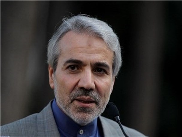 کاهش قیمت نفت آخرین حربه دشمن است / هیچ احدی در کشور از مواضع رهبر انقلاب جلو نمی افتد