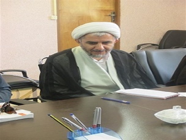 امثال زیباکلام از بی سوادی رنج می برند/استکبار ستیزی ملت ایران از شعار «هیهات من الذله» قیام حسینی نشأت می گیرد