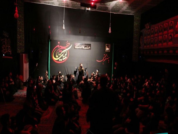 مراسم عزاداری شب پنجم محرم در هیئت سیدالشهداء(ع) برگزار شد+گزارش تصویری