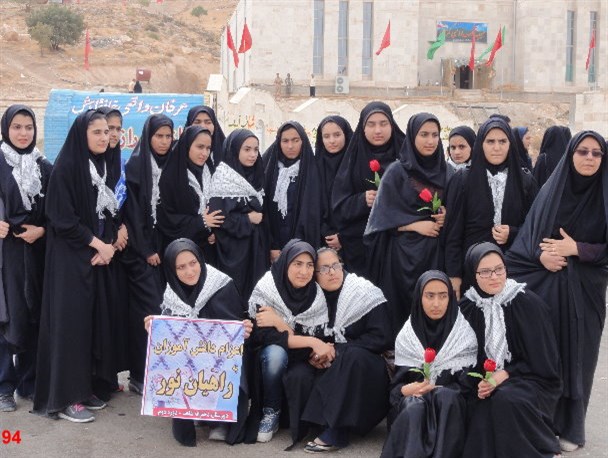 بازدید دانش آموزان کردکویی از مناطق عملیاتی غرب کشور