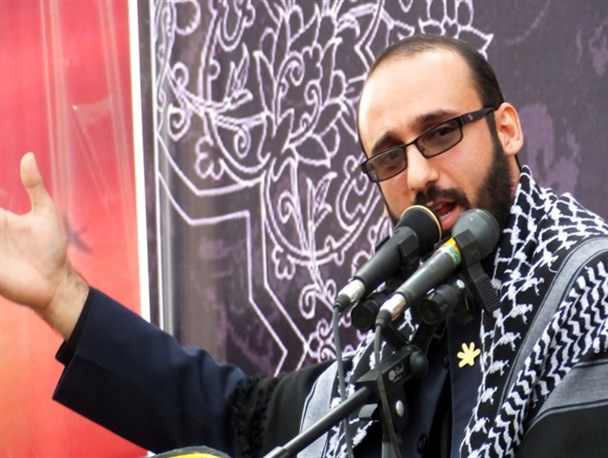 خواننده ای که از امام حسین (ع)شفا گرفت و مداح شد+تصاویر