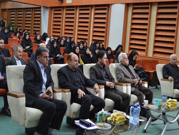 هفتمین نشست کتاب‌خوان استان مازندران در نوشهر برگزار شد