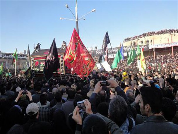 حسینیه بزرگ جهت برگزاری مراسم تاسوعا و عاشورا در آمادگی کامل است
