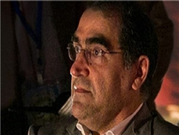 وزیر بهداشت نسبت به صحیفه نور حضرت امام(ره) بیگانه است