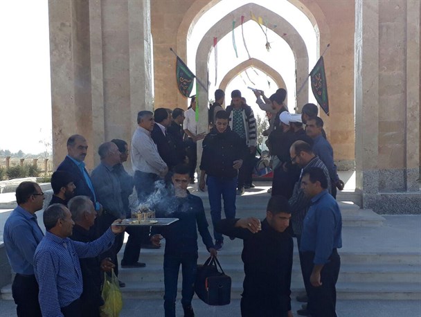 اعزام نخستین کاروان راهیان نور به مناطق جنگی