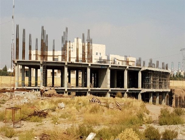 اتمام فاز نخست بیمارستان ۷۰۰ تختخوابی قزوین تا پایان سال آینده/۹۰۰ نیروی ایثارگر قزوینی در حوزه سلامت تبدیل وضعیت شدند