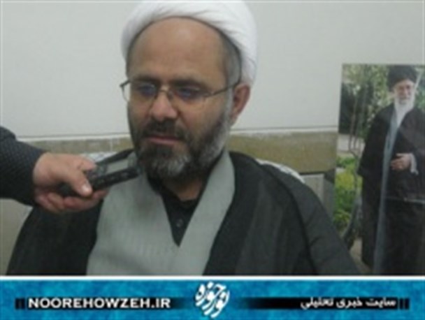 فرانسه در این مذاکرات نقش اسرائیل غاصب را ایفا می‌کند