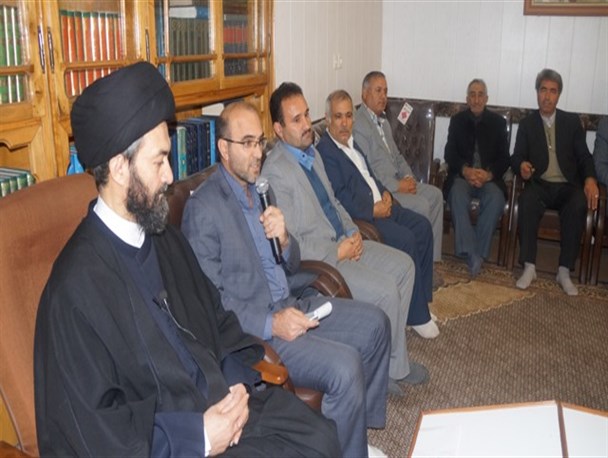 مسئولین گرمی با امام جمعه اردبیل دیدار کردند