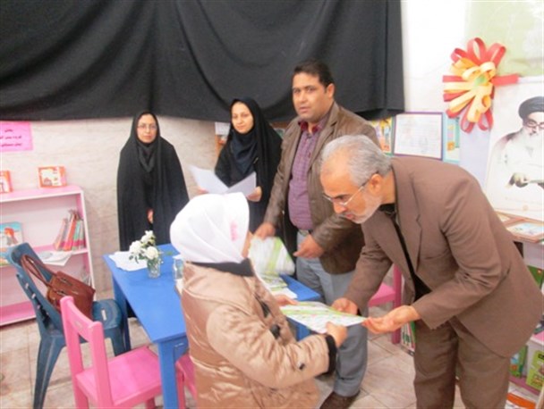 همایش تقدیر از خادمان عرصه کتاب و کتابخوانی در کردکوی برگزار شد