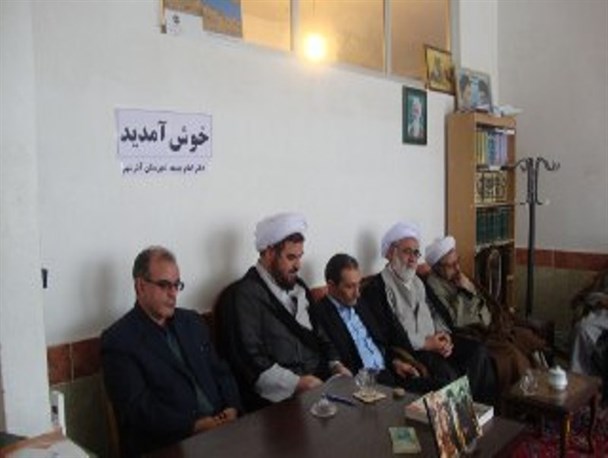 جلسه عمومی علماء و روحانیون شهرستان آذرشهر در محل دفتر امام جمعه برگزار شد