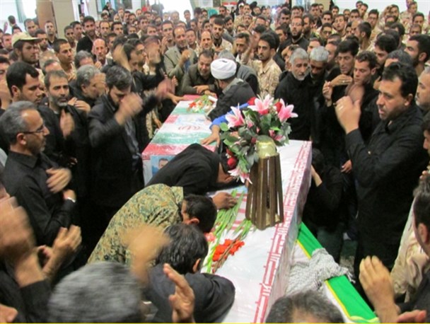 وداع با دو شهید مدافع حرم در سروستان+ عکس