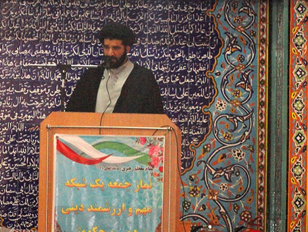 انقلابی بودن با دل بستن به دشمن سازگار نیست