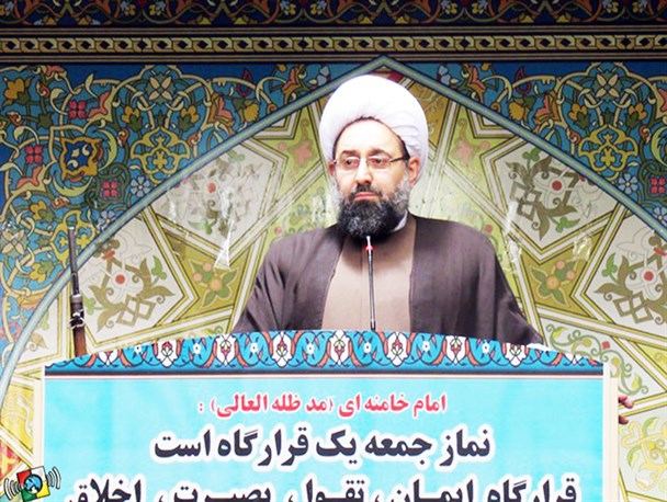 بعضی مسئولین در تبلیغات، گفتار، بوق و کرنا کردن و کلی گویی استادند/بعضی‌ها حرف از وحدت و تک قطبی می‌زنند اما دور از چشم مردم با سران فتنه یا عوامل فتنه دیدار می‌کنند