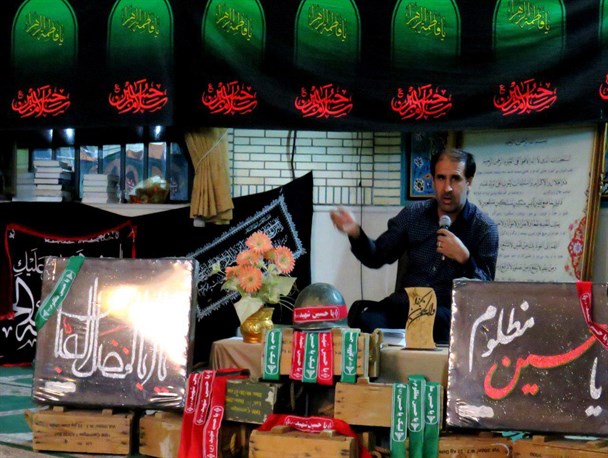 محفل معنوی «شبی با شهدا» در دانشگاه آزد کازرون برگزار شد+ تصاویر