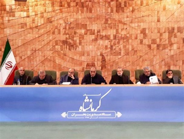 رئیس مجلس: بانکها تضمین‌های معمول را برای زلزله زدگان بردارند/ استاندار کرمانشاه: ۱۲ هزار منزل مسکونی صد درصد تخریب شده است/ رئیس بنیاد مسکن: روی کمک های بسیج برای بازسازی ها حساب باز کردیم