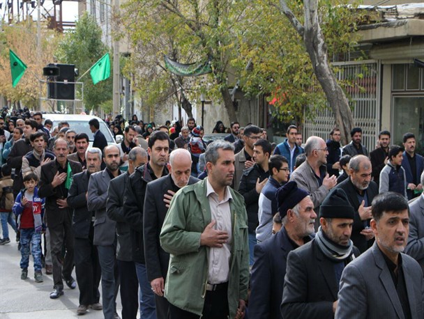 گزارش تصویری از برگزاری مراسم عزاداری مردم شهر بهار به مناسبت شهادت امام رضا (ع)