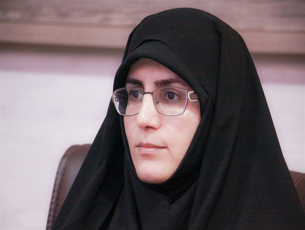 پرونده‌های مالیاتی در اداره دارایی و بایگانی اداره کل ساماندهی نشده‌ است/پرونده‌ها در راهرو تلمبار شده‌ و مراجعان دچار سردرگمی هستند