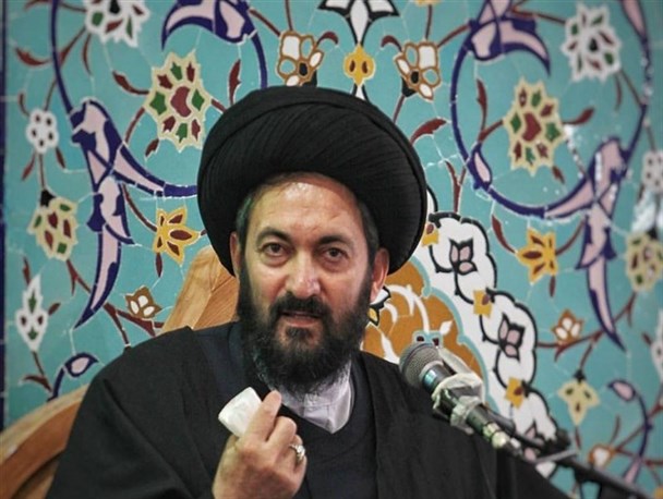 بسیج حافظ اقتدار کشور /جوانان انقلابی می توانند قله های علم را فتح کنند