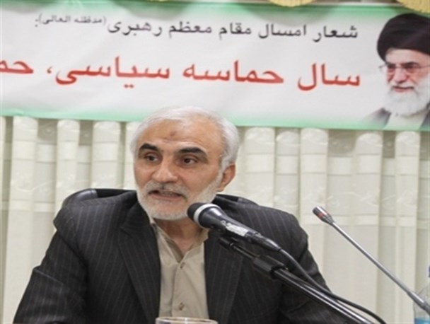 استاندار سمنان: صنعت فرش برای رونق اقتصادی و اشتغال باید حمایت شود