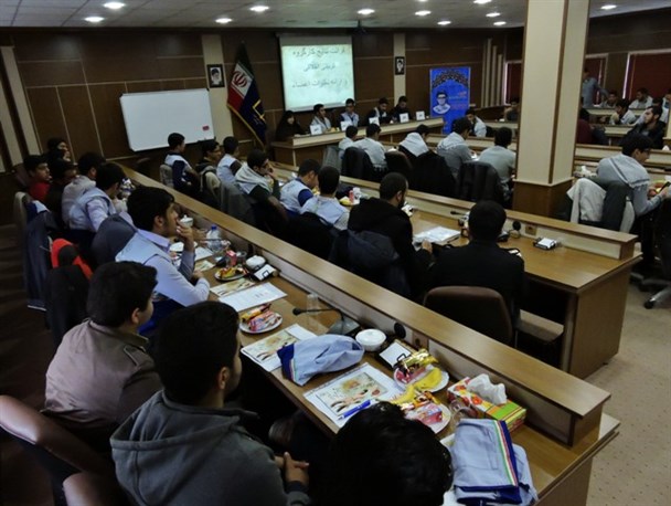 مجمع همفکری علویون و فاطمیون آینده سازان بسیج دانش آموزی استان مرکزی برگزار شد