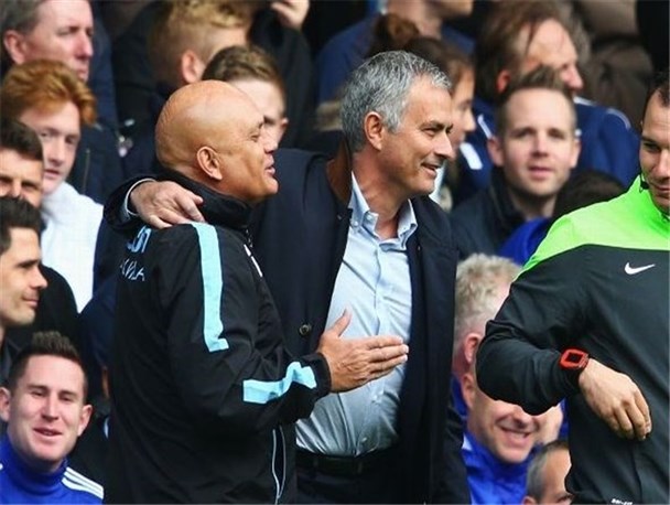 پیشنهاد رسمی منچستریونایتد به مورینیو