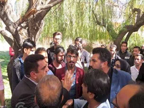 شناسایی عوامل ضرب و شتم دانشجویان برای شما سخت نیست/اجیر شدگان چماق به دست بین دانشجویان رعب و وحشت ایجاد کرده اند