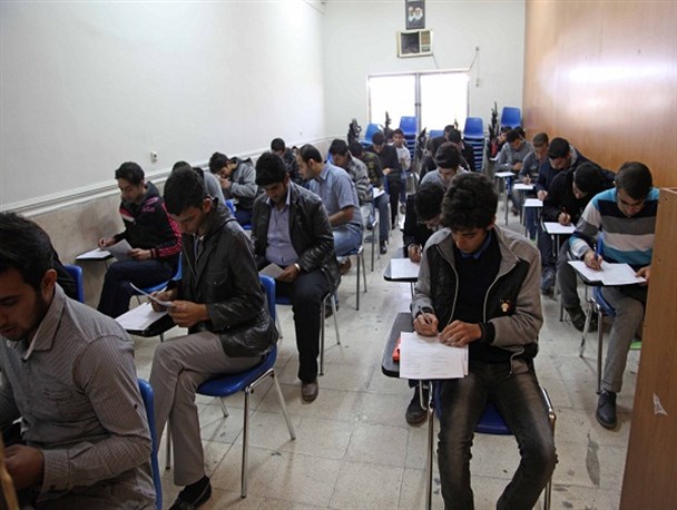 بیست و یکمین دوره کتبی مسابقات سراسری قرآن و عترت برگزار شد