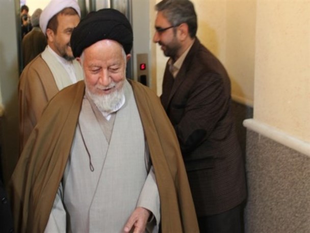 آیت الله شاهچراغی برای پنجمین دوره مجلس خبرگان رهبری اسم نوشت