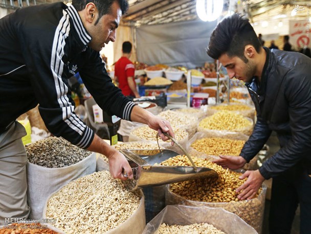 نمایشگاه کالای زمستانه با هدف تنظیم بازار در بردسکن برگزار شد