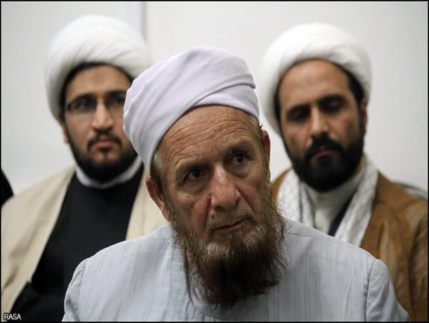 برخی افراد به ظاهرتندرو، قصد صدمه به اسلام و مسلمانان دارند/ آمریکا و انگلیس برای دست یافتن به منافعشان تفرقه افکنی می‌کنند