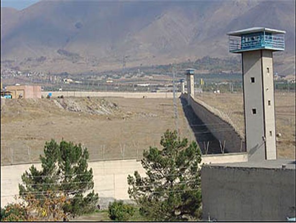 بحران خشونت در پر زندان ترین استان کشور/ کرج؛ زندانی وعده های مسئولین!