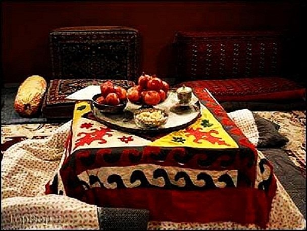 تنقلات ویژه شب یلدا در قم؛ از آجیل و میوه تا سوهان و پشمک