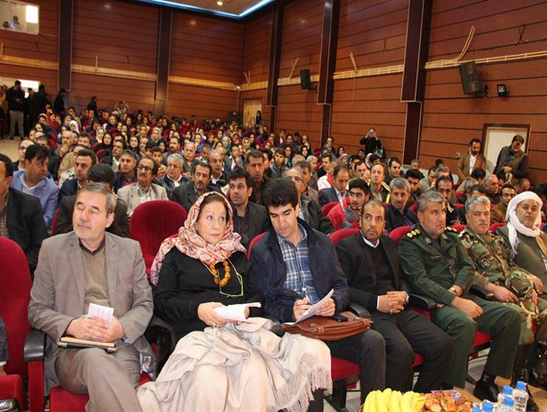 خط مقدم رفع مشکلات مریوان صنایع دستی و گردشگری است/ مهمان نوازی و صنایع دستی بکر دو ویژگی اصلی مردم مریوان است