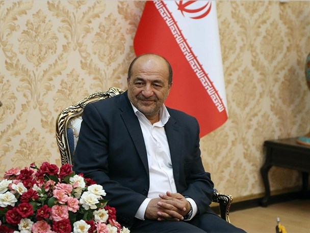 مسئولان اهل شعارند و اقتصاد مقاومتی با شعار محقق نمی‌‌شود/ بودجه 97 عدالت محور نیست و آمایش سرزمینی در آن لحاظ نشده است