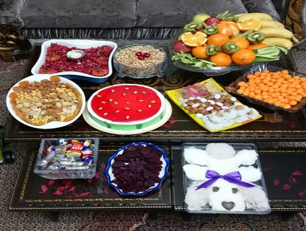 یلدای همدانی ها؛ از "کلرم برگ تویسرکانی ها" و "فال سوزن همدانی ها"تا "یلدونه" عروس خانم ها+تصاویر