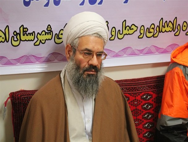 استکبار جهانی سعی در ناکارآمد نشان دادن نظام اسلامی دارد