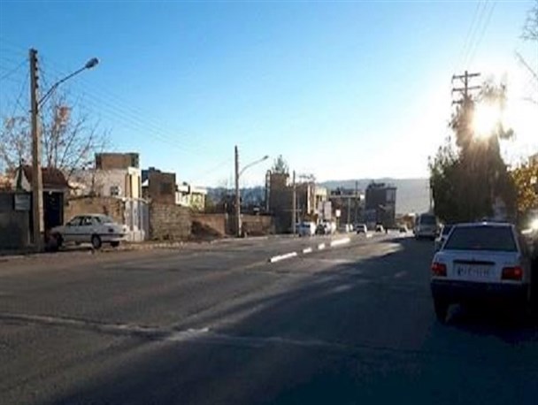 چهارراه تختی یاسوج و شهروندانی که با ترس و لرز از آن عبور می کنند+ تصاویر