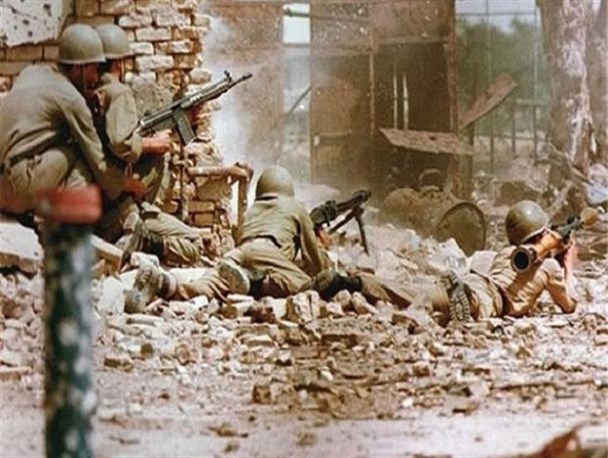 جبهه‌ای به ظاهر جنگ اما کلاس درس انسان‌سازی/ صبر و قدرت معنوی رزمندگان فراموش شدنی نیست