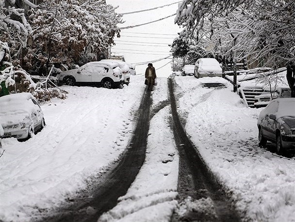 ۸۰ درصد راه روستایی در کهگیلویه وبویراحمد مسدود است/ نجات ۸ مسافر گیر افتاده در برف سیاه کوه و مله خاکی
