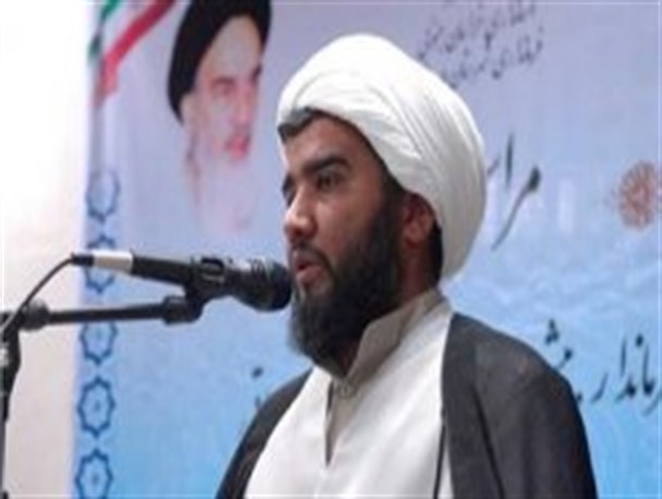آشفته نگاری های فرانسه با هدف اسلام هراسی و تفرقه میان مسلمانان صورت می گیرد