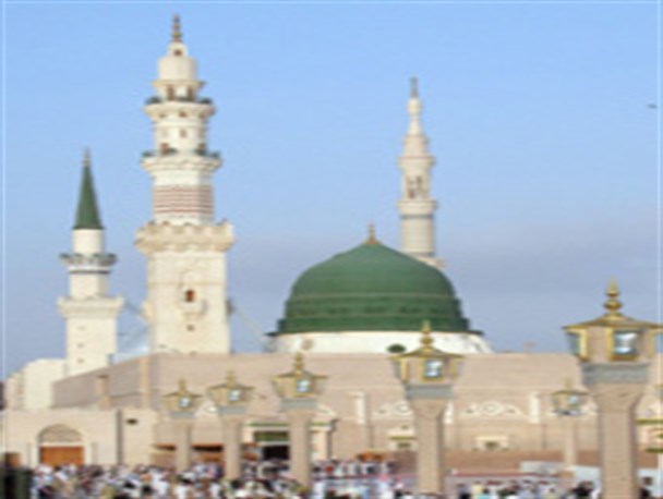 تجمع مردم زابل در اعتراض به هتک حرمت پیامبر(ص)