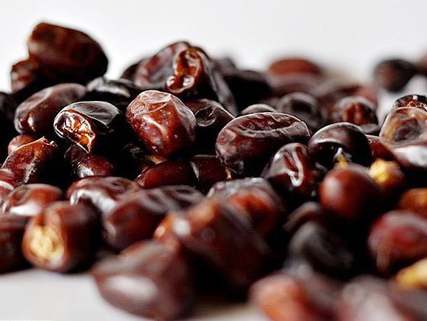 برداشت 13 تن محصول از اراضی امامزاده‌ی طبس