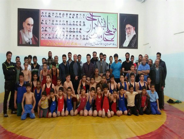 فلاورجان باید به قطب کشتی استان تبدیل شود