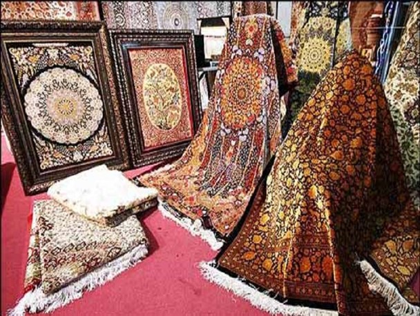 برپایی نمایشگاه فرش و تابلو فرش دستباف در کرمانشاه
