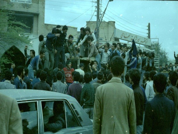 عکس های منتشر نشده از چهارشنبه سیاه اهواز در 27 دی 57