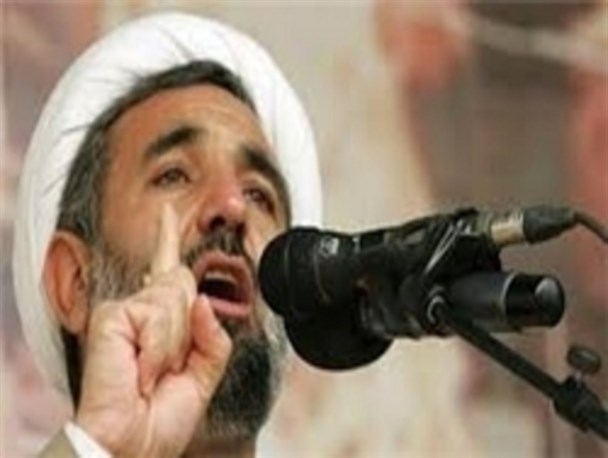برخی می کوشند خیانت های بزرگ پهلوی را در نگاه نسل جوان خدمات ارزنده جلوه دهند
