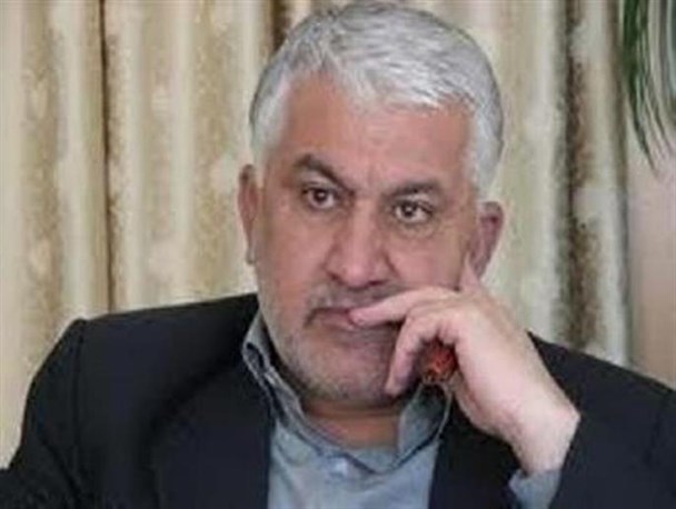 فرا فکنی و عوام فریبی باعث تضعیف نظام می شود نه نقد فرماندار