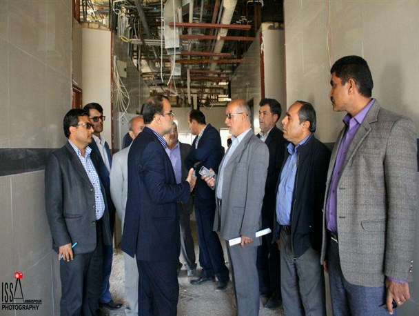 بازدید رئیس شبکه بهداشت و درمان شهرستان مُهـر از بیمارستان خیر ساز گله‌دار